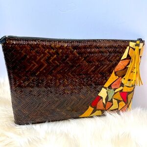 Vintage Woven Straw /Raffia and Snake Skin Zip Top Extra Large Clutch